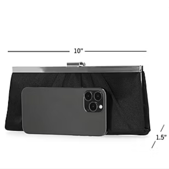 NWOT Jessica McClintock Black & Silver Clutch With Silver Chain Strap - Picture 2 of 8